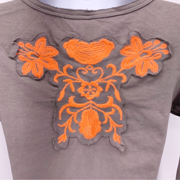 Light Brown Embroidered Long Sleeve Shirt Size Medium - Picture 5 of 8